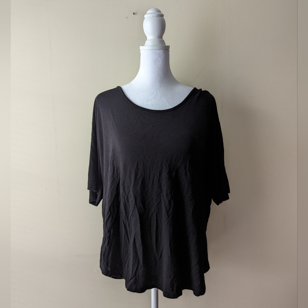 Venus Black Casual Top Size Medium